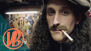 Carving Spooky Pumpkins with Leon (VideoBakery)
