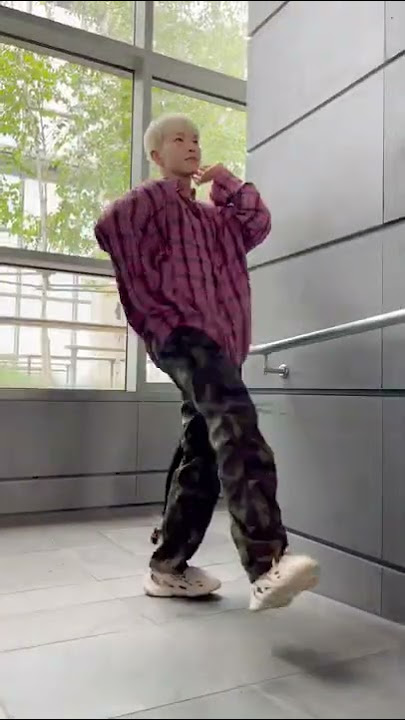 'pang pang' dance nailed by them😆🤩 #seventeen #hoshi  #cheers