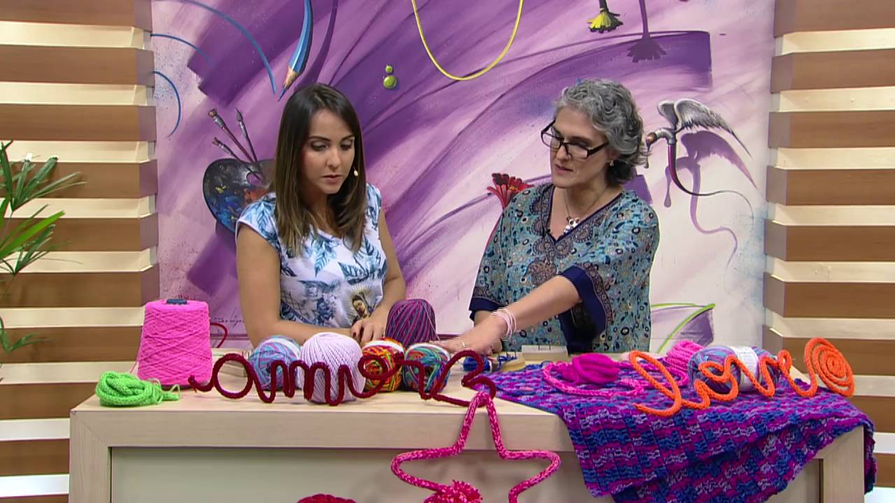 Mulher.com - 13/10/2016 - Rabo de gato com tear de 4 pregos - Cris Torchia PT1