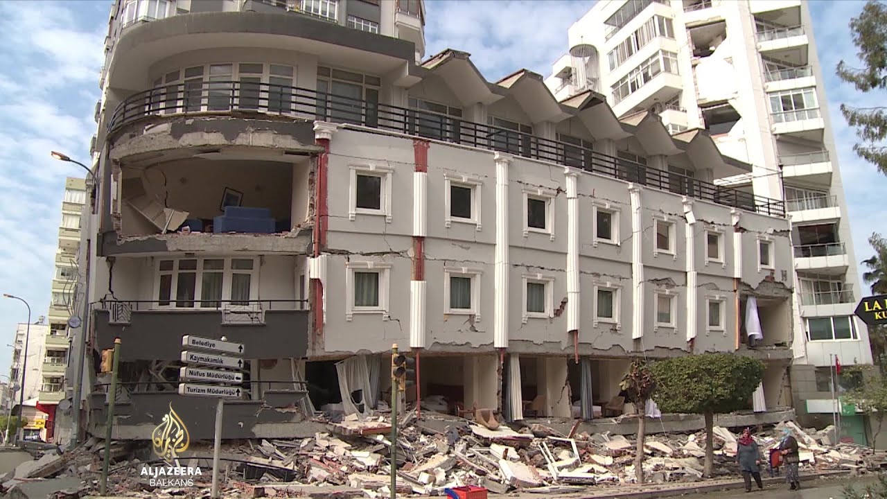 مدينة إسكندرون المدمرة: زلزال وحريق وفيضانات