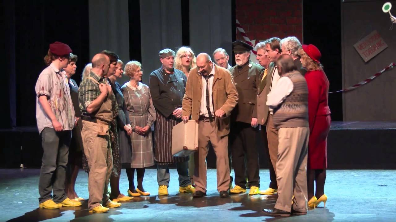 Het bezoek vd Oude Dame - YouTube