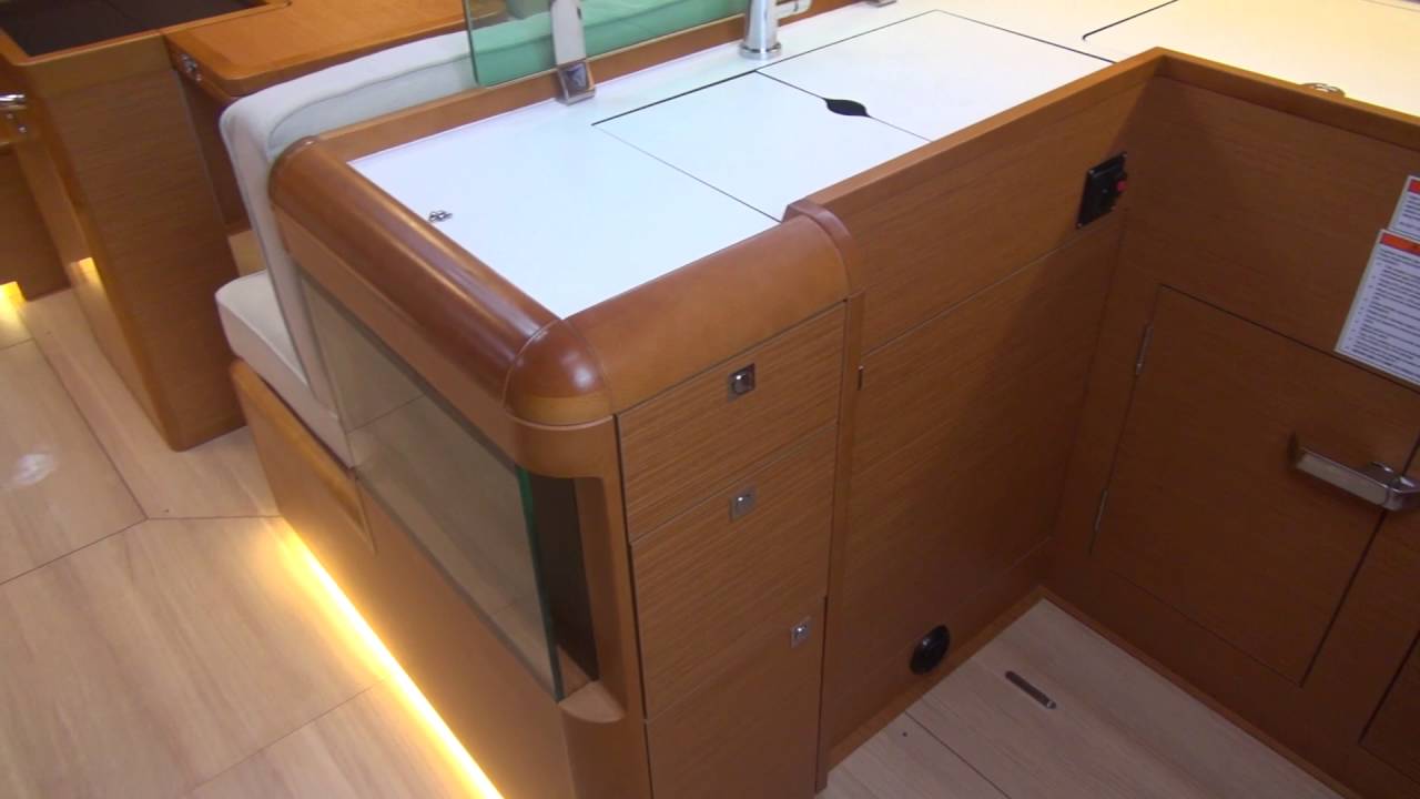419 Interior Newport