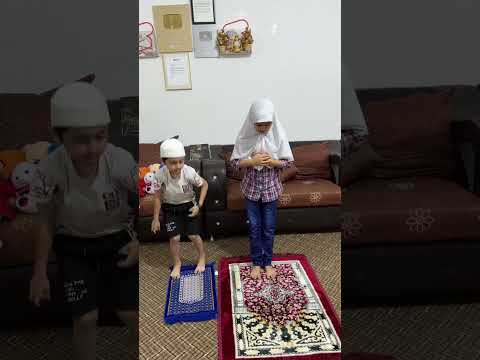 الصلاة مفتاح الجنة Shorts