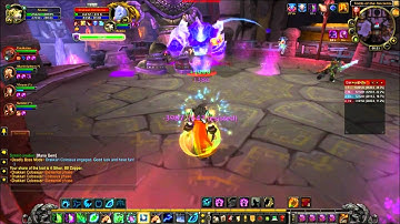 World of Warcraft : Resto druid healing heroic in 4.0.1.