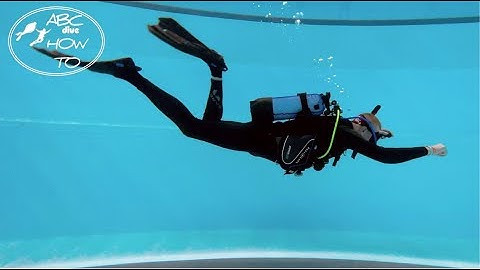 CESA - Controlled Emergency Swimming Ascent - PADI Open Water Diver Course demo [14/24]