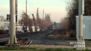 HD: CSX Q702 is flying with a great lash-up and my buddy! 11-26-11