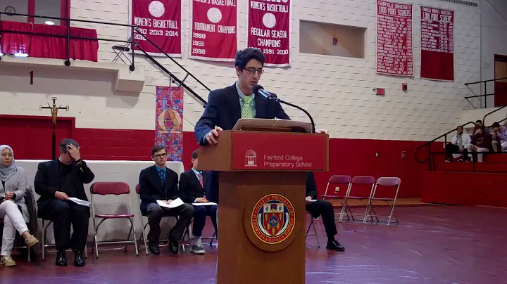 Kevin Lydon '17 speaks at Thanksgiving Service 2016