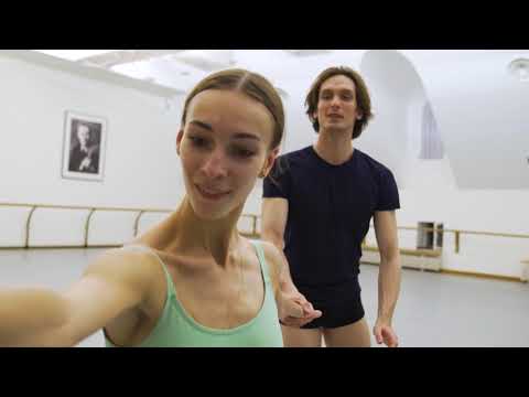 Video: Sådan Køber Du En Billet Til Bolshoi Theatre