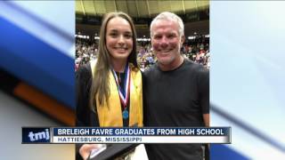 Brett Favre s youngest daughter graduates from high school