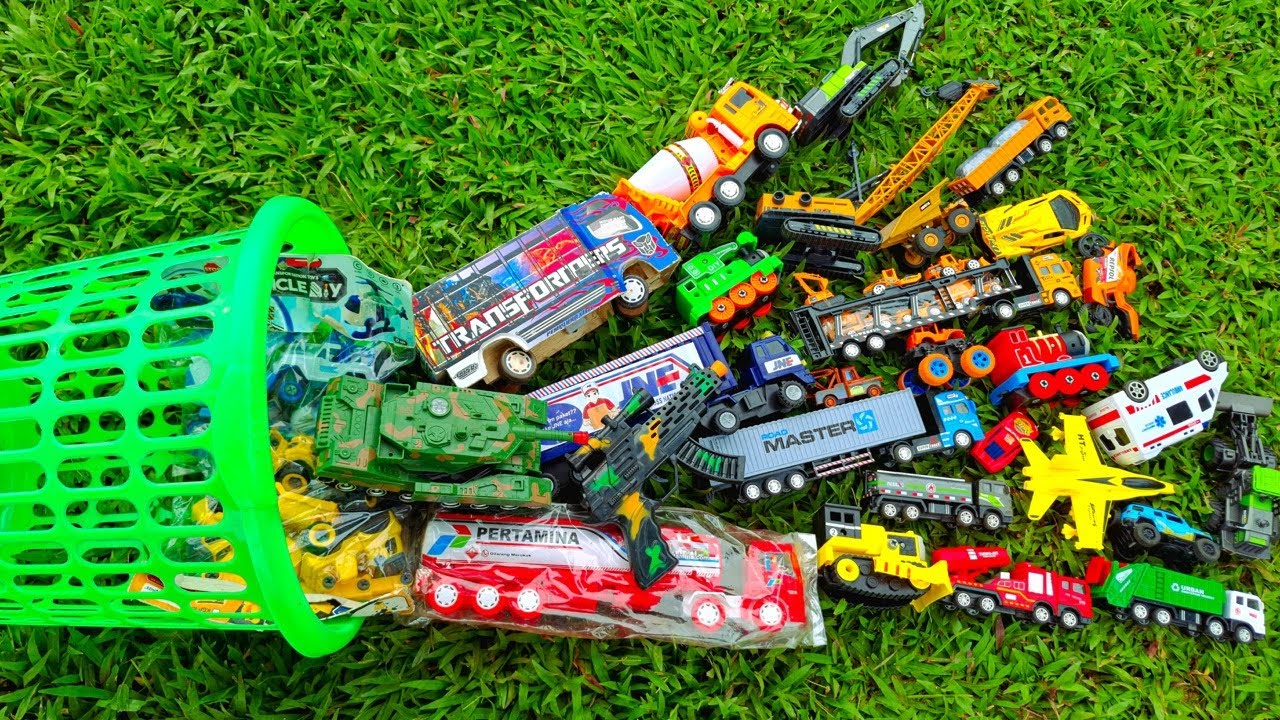 Mencari Mobil Mobilan Baru, Truk Molen Besar, Truk Oleng Cabe Tayo, Beko Excavator, KeretaApi ,Crane