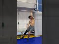レスリング全日本選手の身体能力なら片手懸垂も余裕#自重トレーニング #背中筋トレ