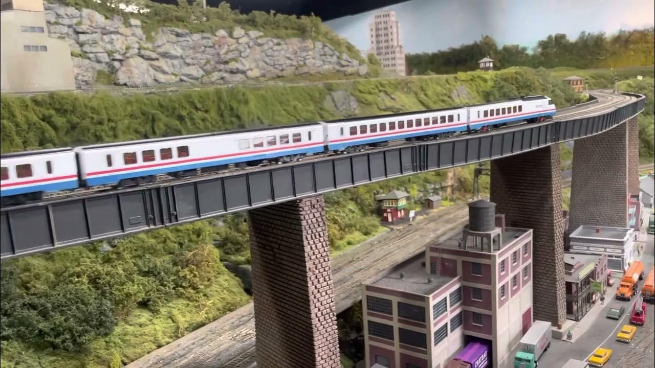 HO Scale Amtrak Rohr Turboliners running New York Society of Model