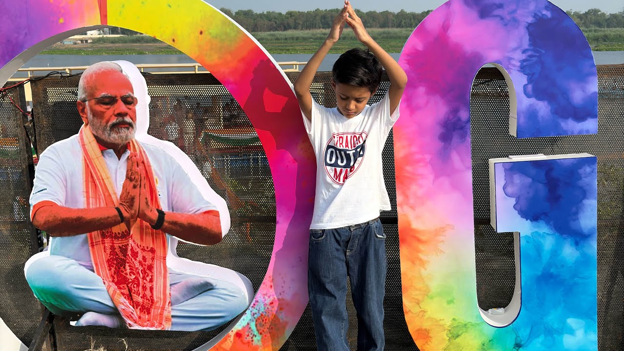 Yoga with Yamuna CM Rekha Gupta Manoj Tiwari Kapil  Mishra Yoga Day