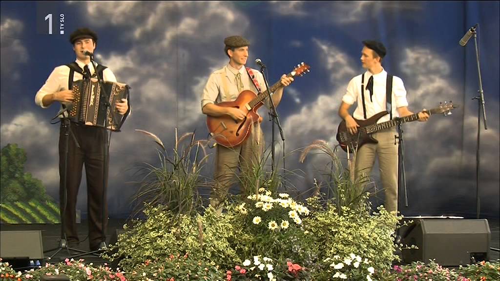 Murni - Tobak je žlahtna travca - Števerjan 2015