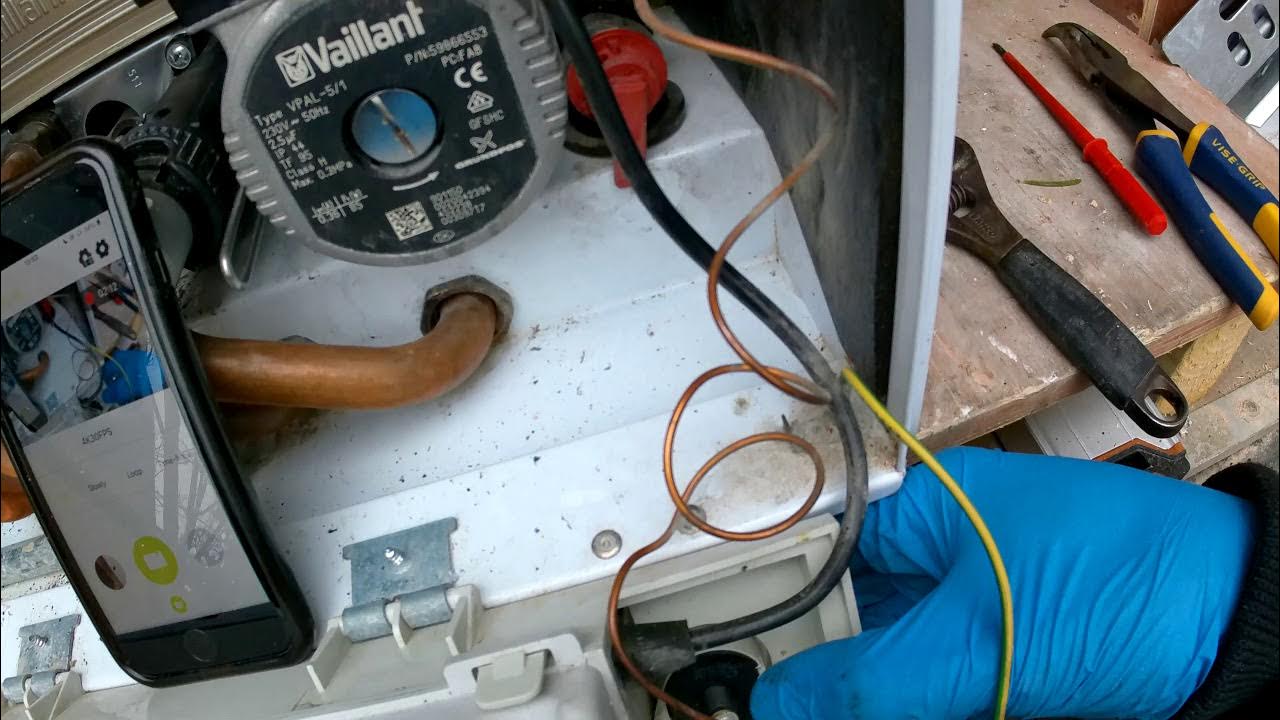 Vaillant EcoTec Pro How To Change The Pressure Gauge YouTube