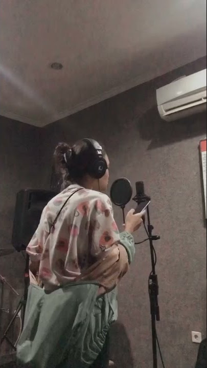 Pelangi di matamu cover