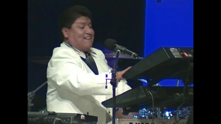 DAVID ROBLES Y SU GRUPO ADONAY EN VIVO