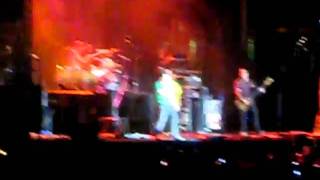 Bumbershoot 2010 - Weezer - (If You're Wondering If I Want You To) I Want You To (Live 9-5-10)