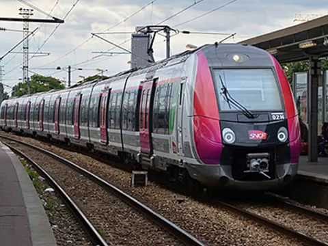 Sound Train Z50000 n°02 H Transilien SNCF sur la ligne H - YouTube