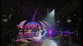 【アンドリューシンキンソン＆ロレインシンキンソン スローフォックストロット動画】Andrew & Lorraine Sinkinson - Foxtrot 1992