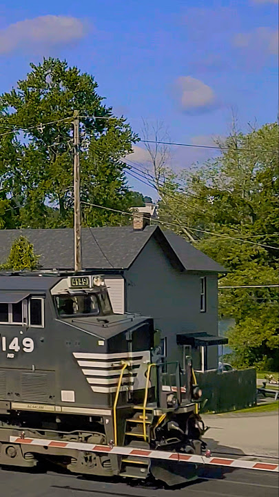 4149 and 7689 NS Locomotives