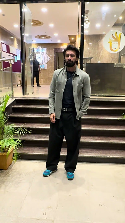 #AvinashTiwary, our beloved Majnu, gets clicked at the Laila Majnu fan event!