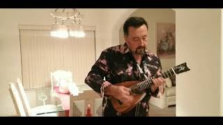 El Mosquito/El Mitote (E. Dimas) cover on a Dan Ho/Romero Creations Ukulele    (6 string).