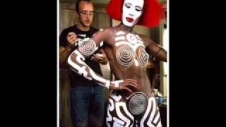 Grace Jones-The Apple Stretching chords