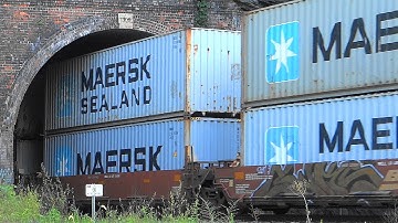 CSX Q135 Double Stack Train Entering Point of Rocks Tunnel