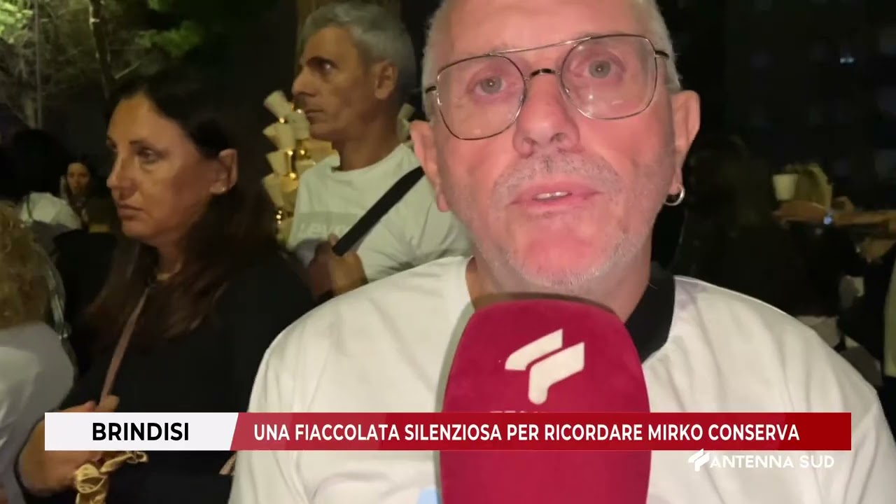 06 OTTOBRE 2024   BRINDISI   UNA FIACCOLATA SILENZIOSA PER RICORDARE MIRKO CONSERVA