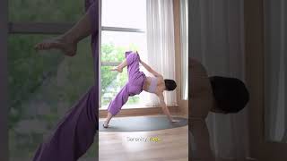 30s Yoga Flow to Open Your Hips &amp; Calm Your Mind 🌿 | #Shorts #yoga #trendingyoga #yogainsipiration