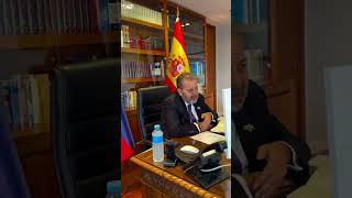 embaveespana En reunión con los cónsules generales de nuestra red consular en España.