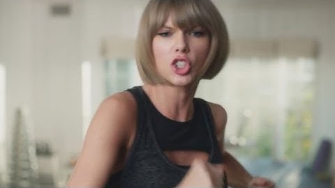 Watch Taylor Swift Hilariously Faceplant Off a Treadmill