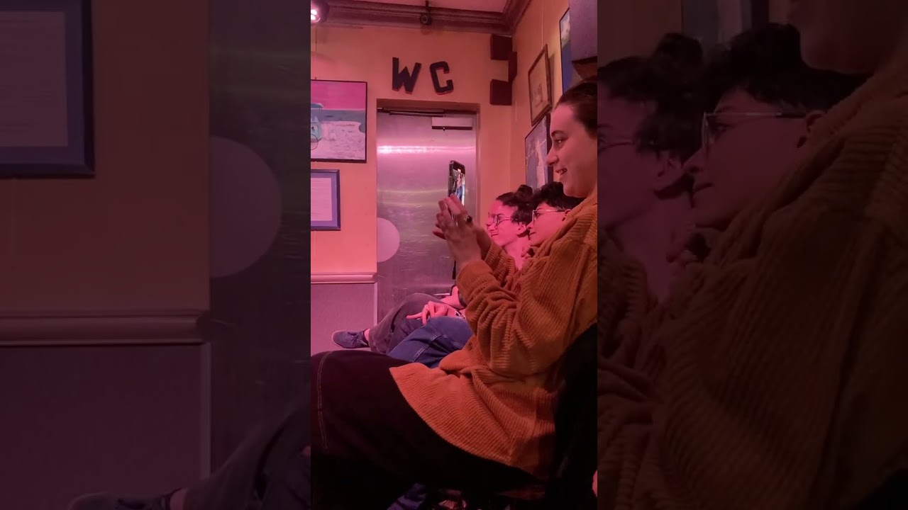 Mange tes Mots, scène de novembre 2024