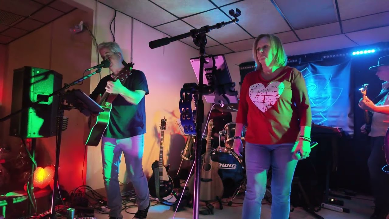 Every Rose has it's Thorn - Fitz Magee