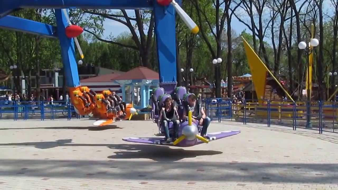 Аттракцион Самолёты Парк Горького Харьков attraction Planes Gorky Park Kharkov