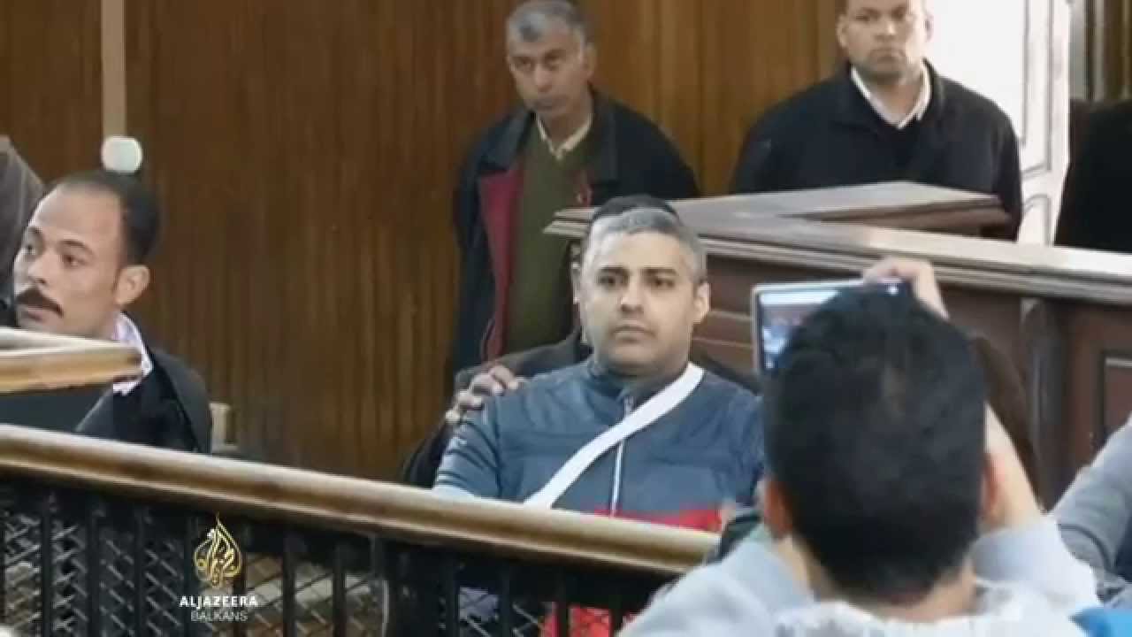 تأجيل محاكمة صحفيي قناة الجزيرة