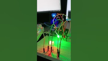 Two-Ways Traffic Light System #arduinoboard #led