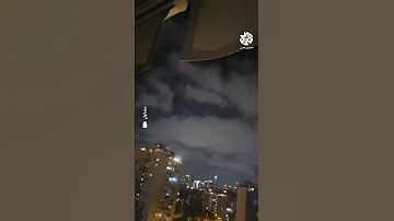 شاهد لحظة وصول صاروخ أطلق من اليمن إلى الداخل المحتل 