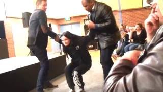 Psoriasis itching disappears after prayer - John Mellor Healing Ministry