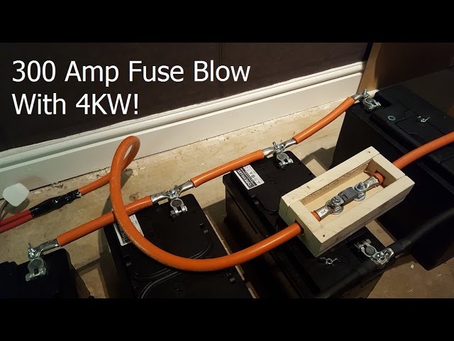 Fusing > Fused Battery Terminals - Cosse Fusible - Auto Electric