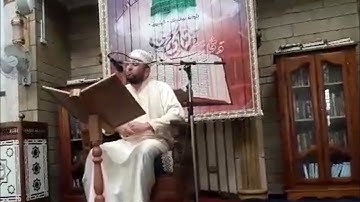 إِنَّ هَٰذَا الْقُرْآنَ يَهْدِي لِلَّتِي هِيَ أَقْوَمُ ) القارئ بلال راوي في مسجد علي بن أبي طالب