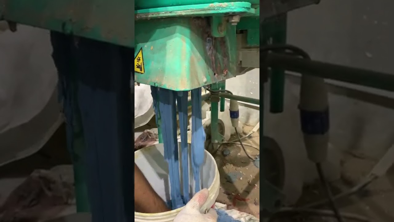 Discharging of UHPC mix