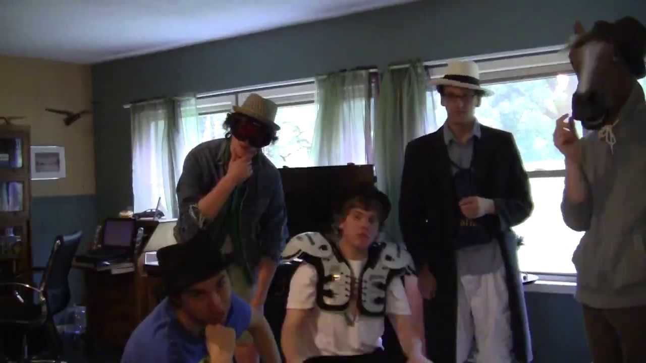 fundetec NOW DO THE HARLEM SHAKE - Noah Harlem Shakes Everyday For 12.5 Years