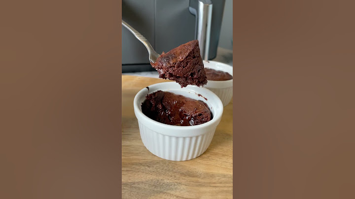Air Fryer Chocolate Molten Lava Cakes!