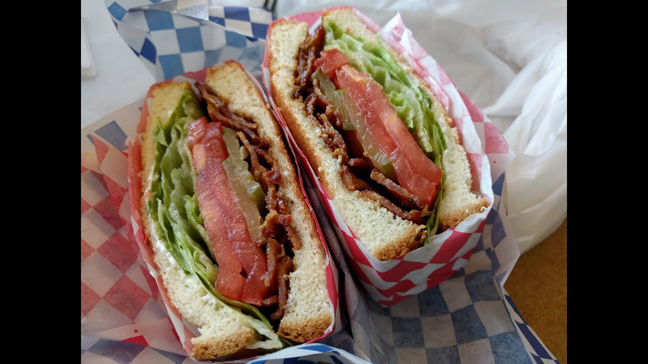 Louis Burgers IV (Torrance, CA) Chili Fries & BLT Sandwich - YouTube