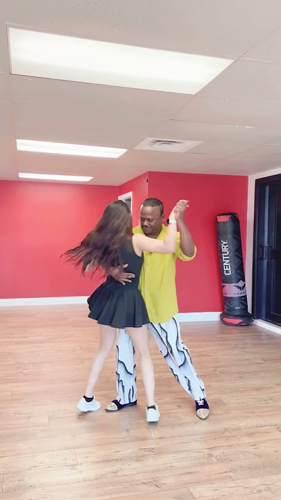 Bad Bunny, Salsa dance demo by B Naomi