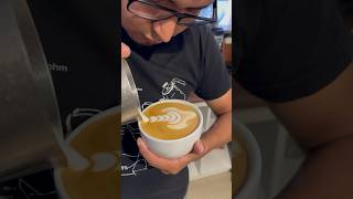 Como hacer Rosetta Invertida en café Latte // Latte Art Grading System café viral shordsviral