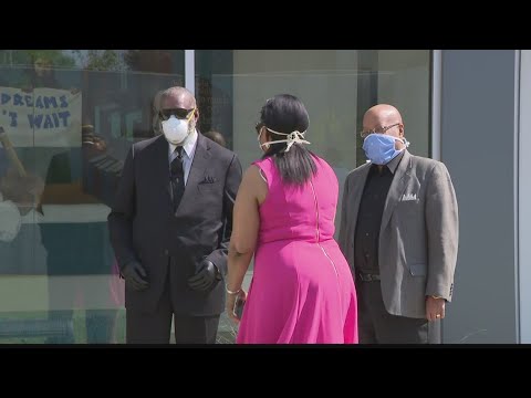 Faith Leaders Preach For People To Continue Stay At Home