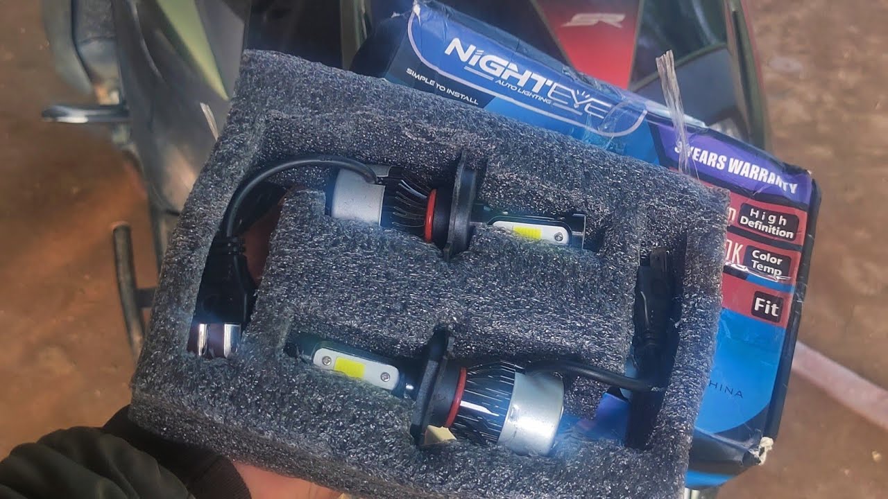 How to change Headlight bulb 💡 Aprilia sr YouTube